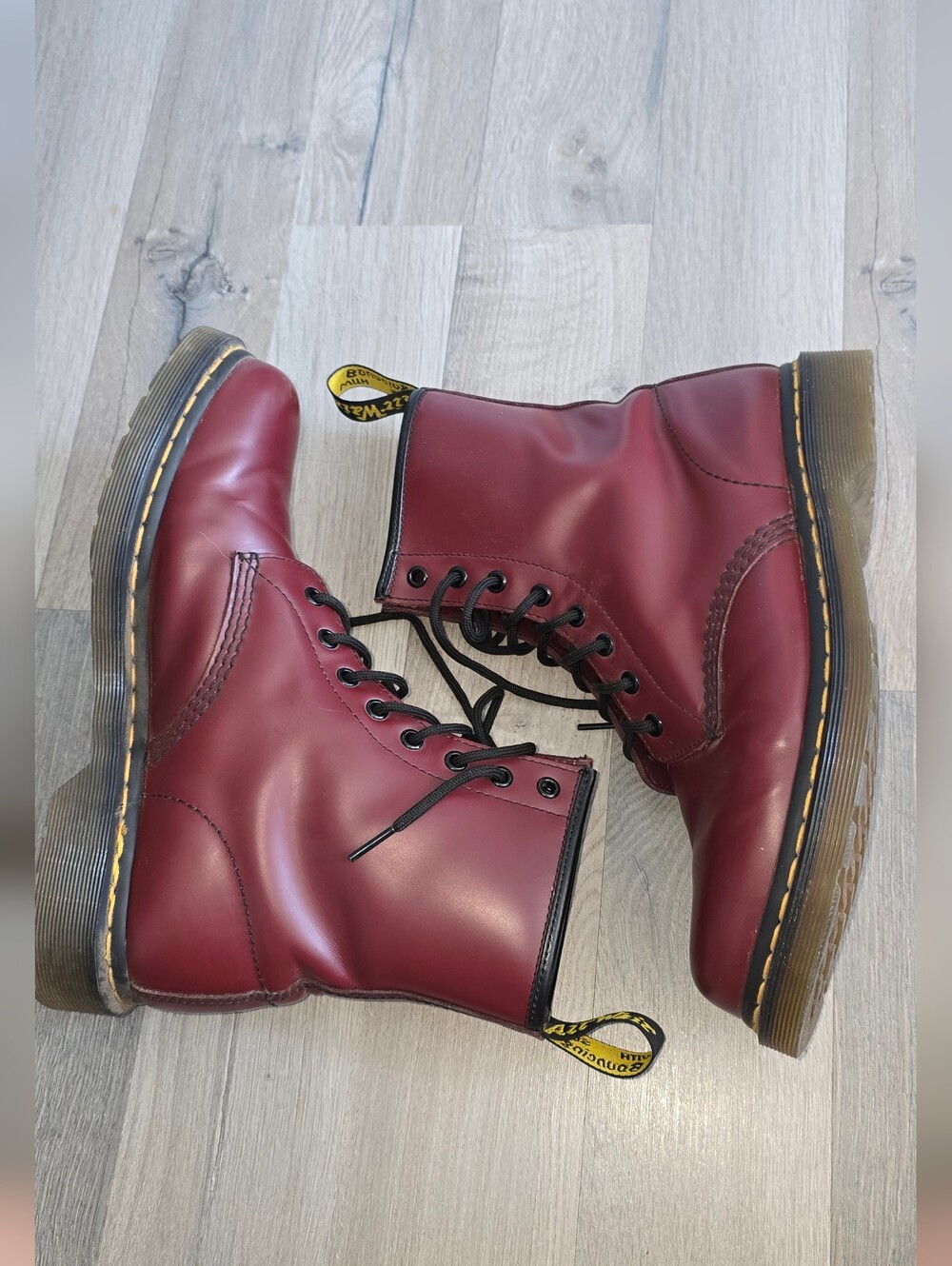 1460 Smooth Leather Lace Up Boots Dr. Martens